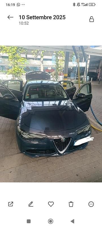 Gebraucht Alfa Romeo Giulia 180 PS (132 kW) 2016 Blau Limousine
