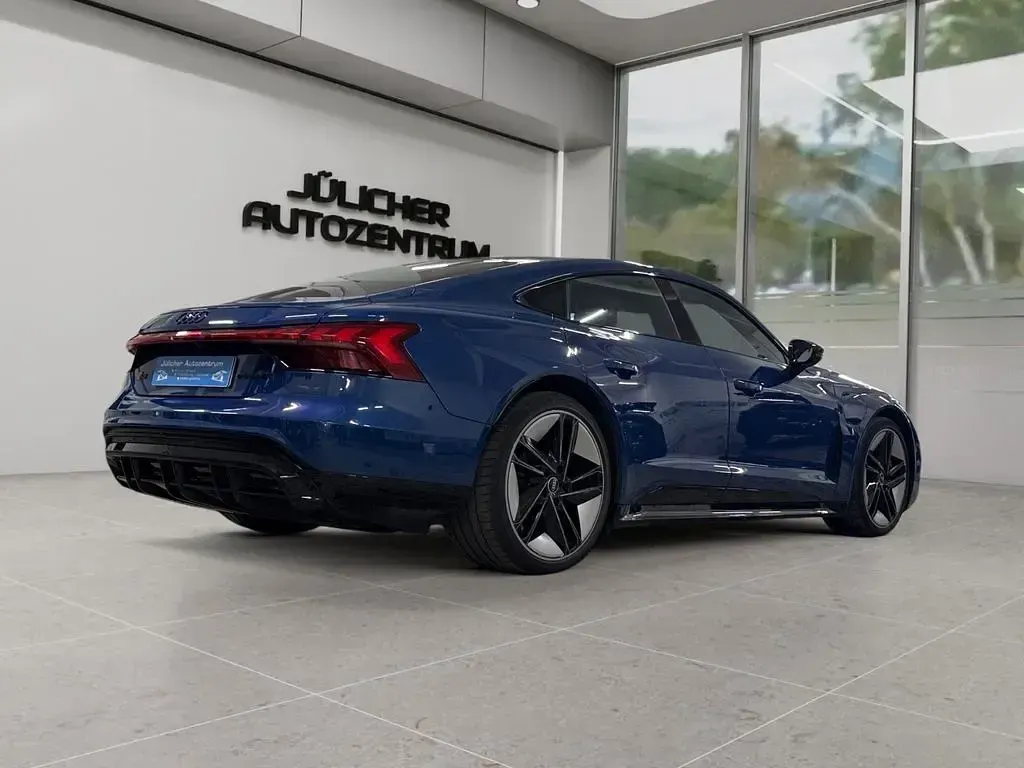 Gebraucht Audi e-tron GT quattro Ambiente 439 kW (598 PS) 2022 Blau Limousine