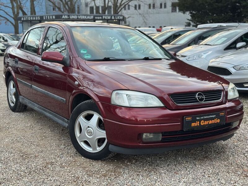 Rot Gebraucht 1998 Opel Astra Elegance Limousine | 990 € (Guter Preis) - Bild 1/4