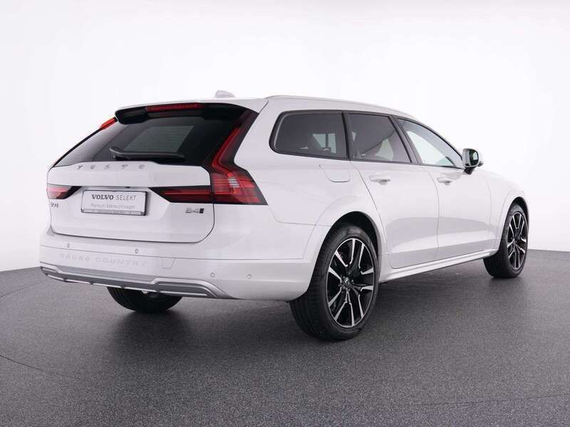 Gebraucht Volvo V90 CC Plus 197 PS (144 kW) 2023 Weiß Kombi