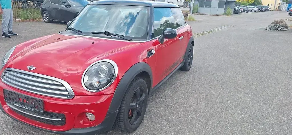 Käytetty Mini Cooper 122 HP (89 kW) 2012 Punainen Viistoperä