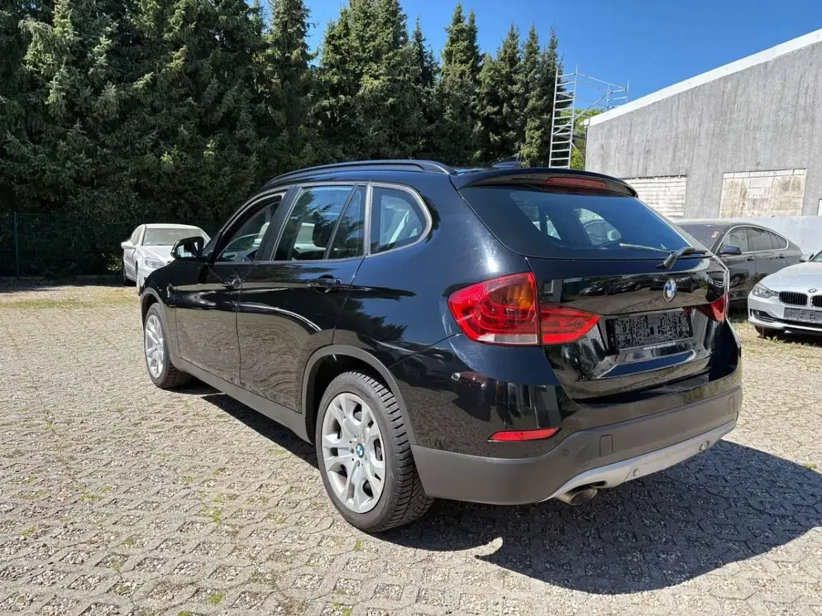 Gebraucht BMW X1 Sport Line 143 PS (105 kW) 2012 Schwarz SUV