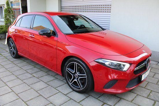 Rot Gebraucht 2018 Mercedes A180 Progressive Limousine | 15.950 € (Fairer Preis) - Bild 1/4