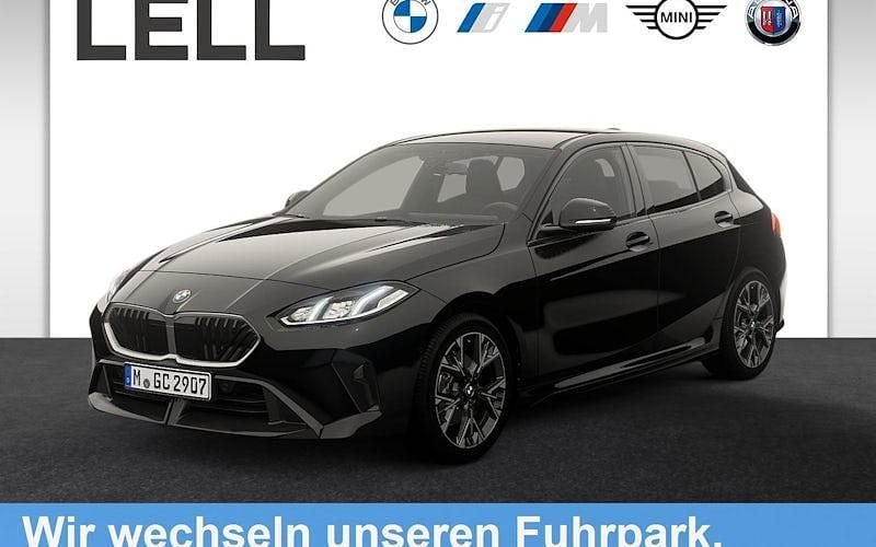 Schwarz Neu 2025 BMW 120 Shadowline Kleinwagen | 34.990 € (Superpreis) - Bild 1/4