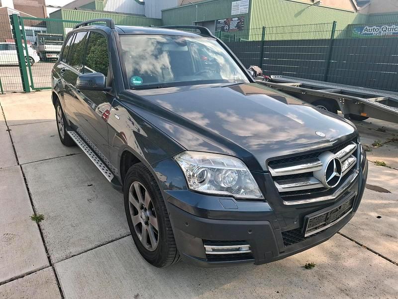 Grau Gebraucht 2011 Mercedes GLK250 SUV | 7.500 € (Superpreis) - Bild 1/4