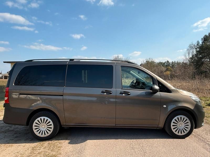 Gebraucht Mercedes Vito Edition 190 PS (139 kW) 2016 Grau Van