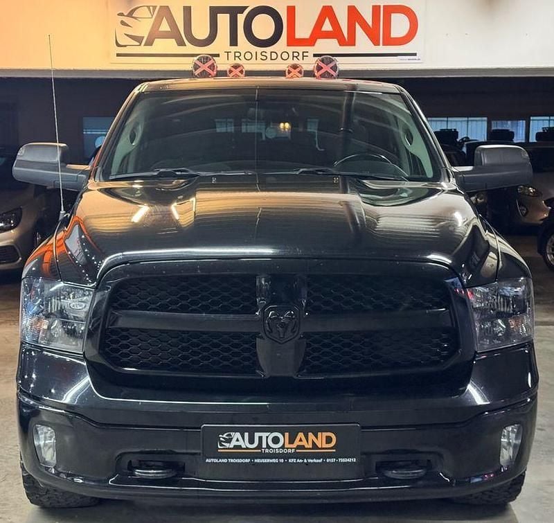 Gebraucht Dodge Ram 401 PS (294 kW) 2021 Schwarz Pickup