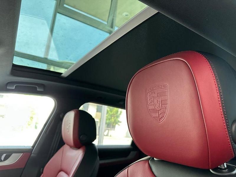 Neu Porsche Cayenne 354 PS (260 kW) 2025 Grau SUV