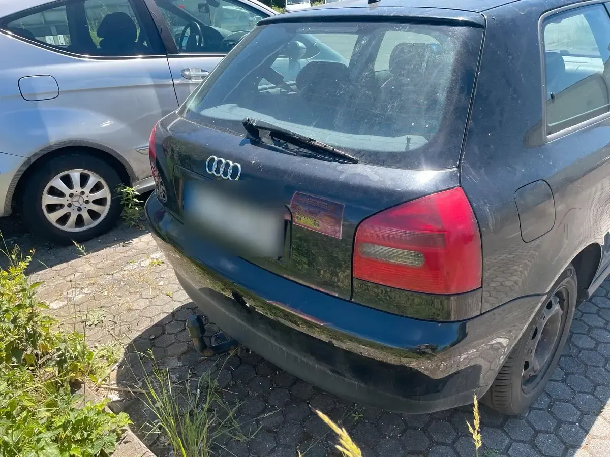 Gebraucht Audi A3 101 PS (74 kW) 1998 Schwarz Kleinwagen