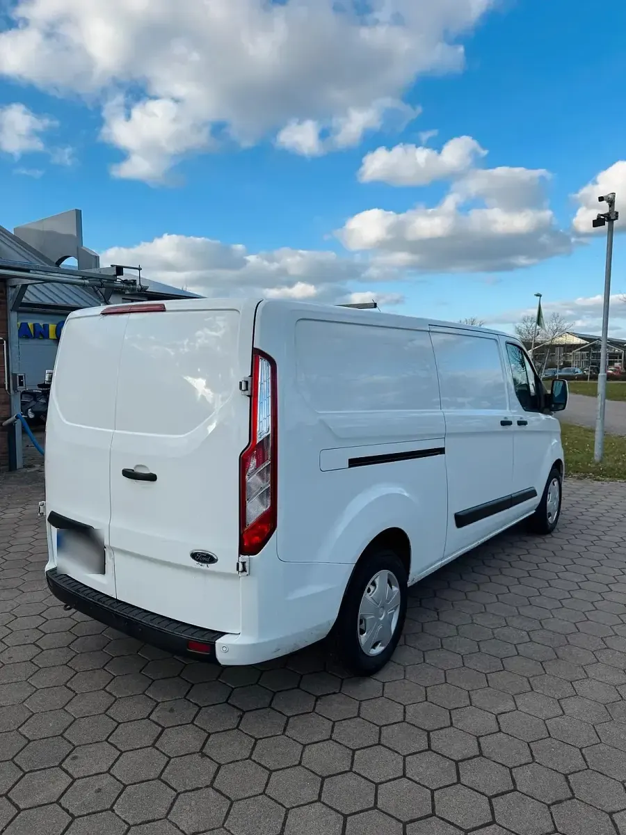 Gebraucht Ford Transit Custom 130 PS (95 kW) 2018 Weiß Van