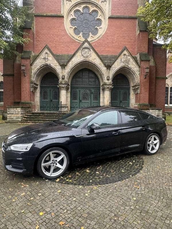 Gebraucht Audi A5 Sport 190 PS (139 kW) 2019 Schwarz Coupé
