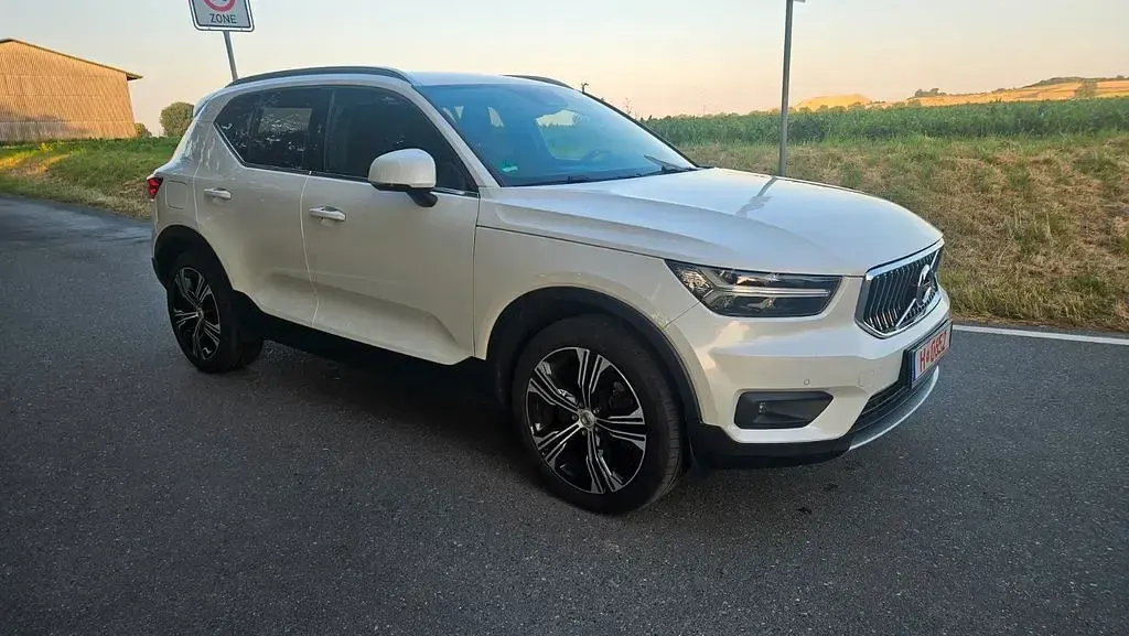 Gebraucht Volvo XC40 Inscription 179 PS (131 kW) 2020 Weiß SUV