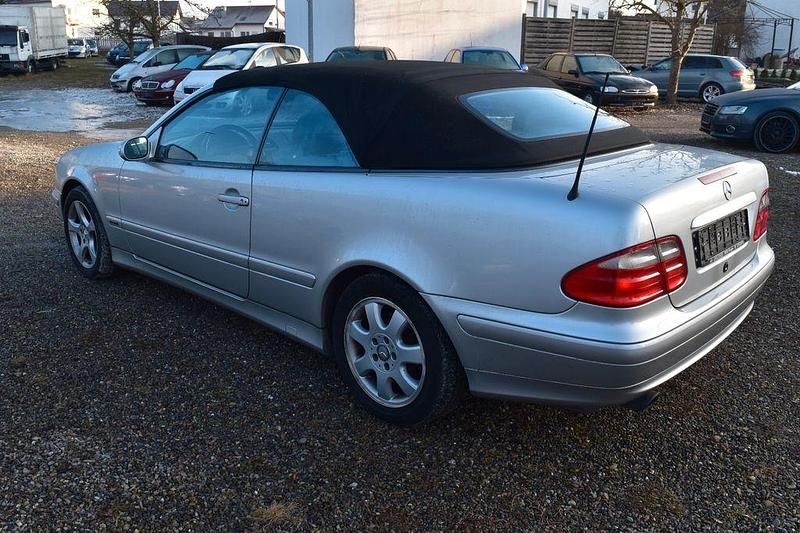 Gebraucht Mercedes CLK200 Avantgarde 136 PS (100 kW) 2000 Silber Cabrio
