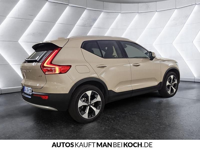 Gebraucht Volvo XC40 Core 163 PS (119 kW) 2024 Andere farbe SUV