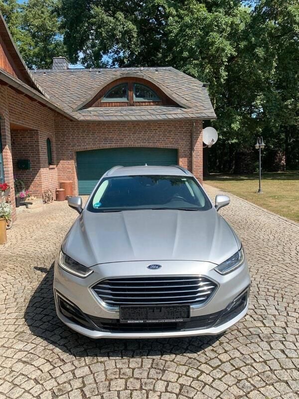 Silber Gebraucht 2021 Ford Mondeo Titanium Kombi | 10.780 € (Superpreis) - Bild 1/4