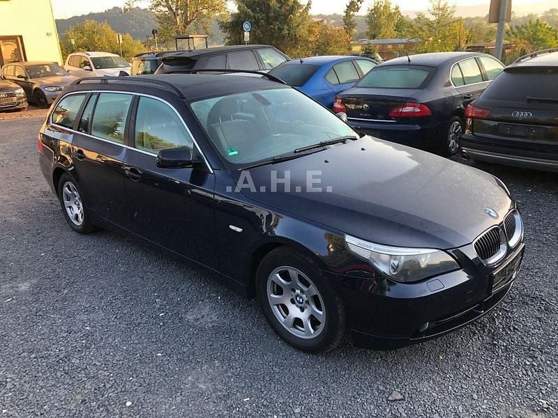 Blau Gebraucht 2006 BMW 525 Sport Line Kombi | 4.950 € (Fairer Preis) - Bild 1/4