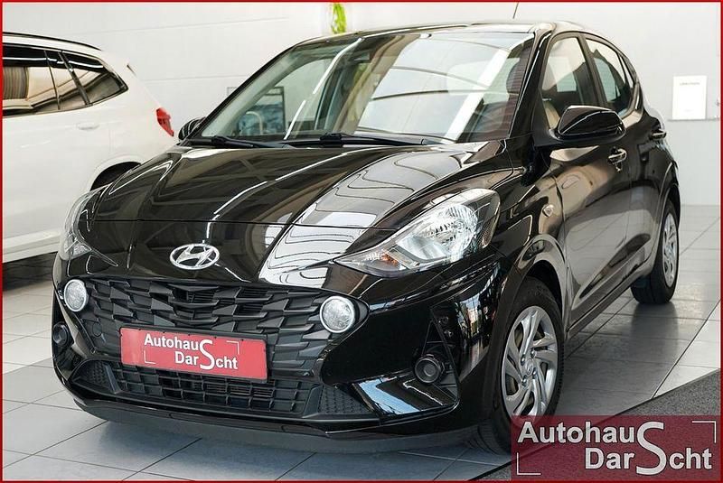 Phantom black / met phantom black / met Gebraucht 2020 Hyundai i10 Select Kleinwagen | 11.983 € (Fairer Preis) - Bild 1/4