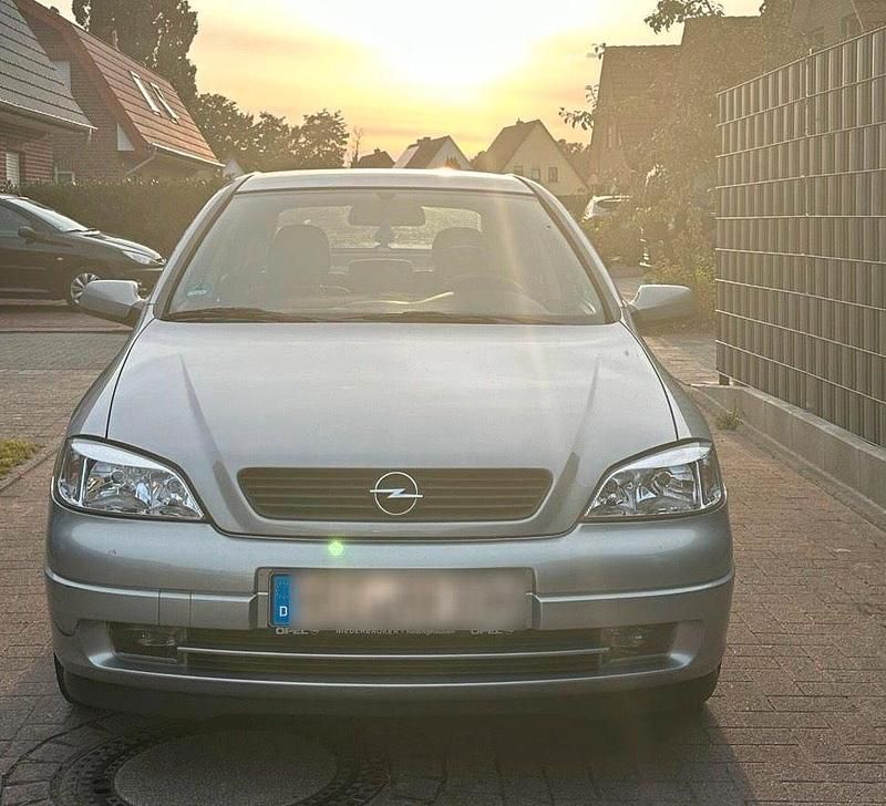 Usata Opel Astra 2000 Grigio Berlina