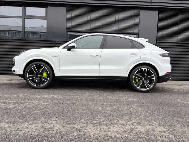 Weiß Gebraucht 2022 Porsche Cayenne SUV | 77.800 € (Superpreis) - Bild 1/4