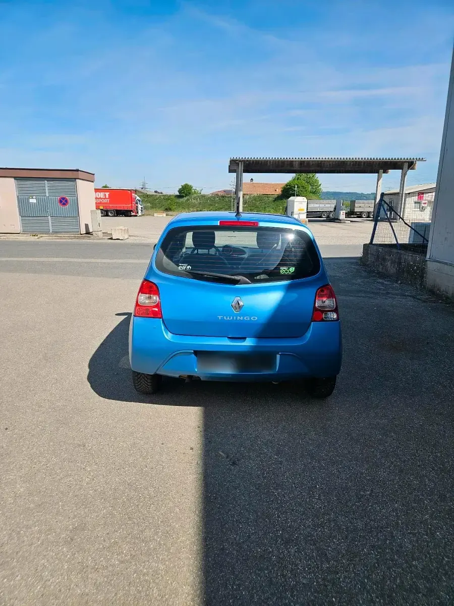 Gebraucht Renault Twingo 75 PS (55 kW) 2011 Blau Kleinwagen