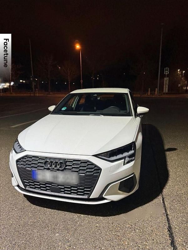 Gebraucht Audi A3 Advanced 116 PS (85 kW) 2021 Weiß Limousine