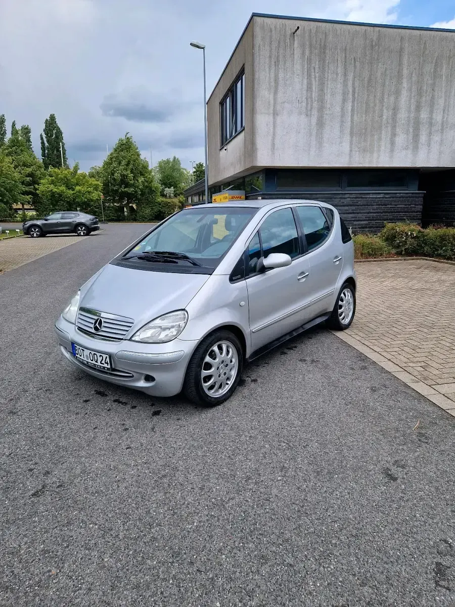 Gebraucht Mercedes A190 125 PS (91 kW) 2001 Silber Kleinwagen