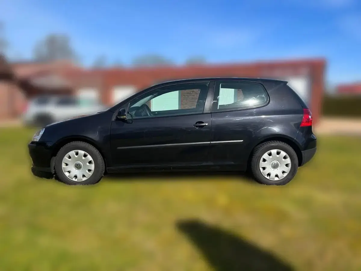 Używany VW Golf V 75 KM (55 kW) 2005 Czarny Hatchback