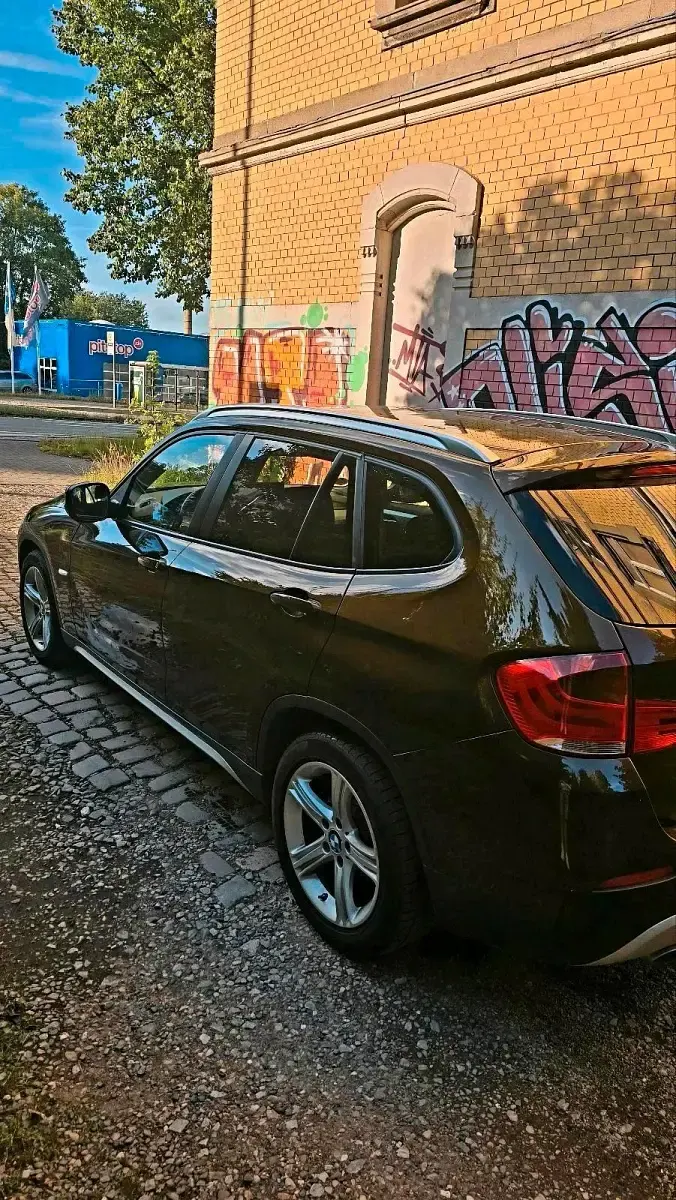 Gebraucht BMW X1 143 PS (105 kW) 2010 Braun SUV