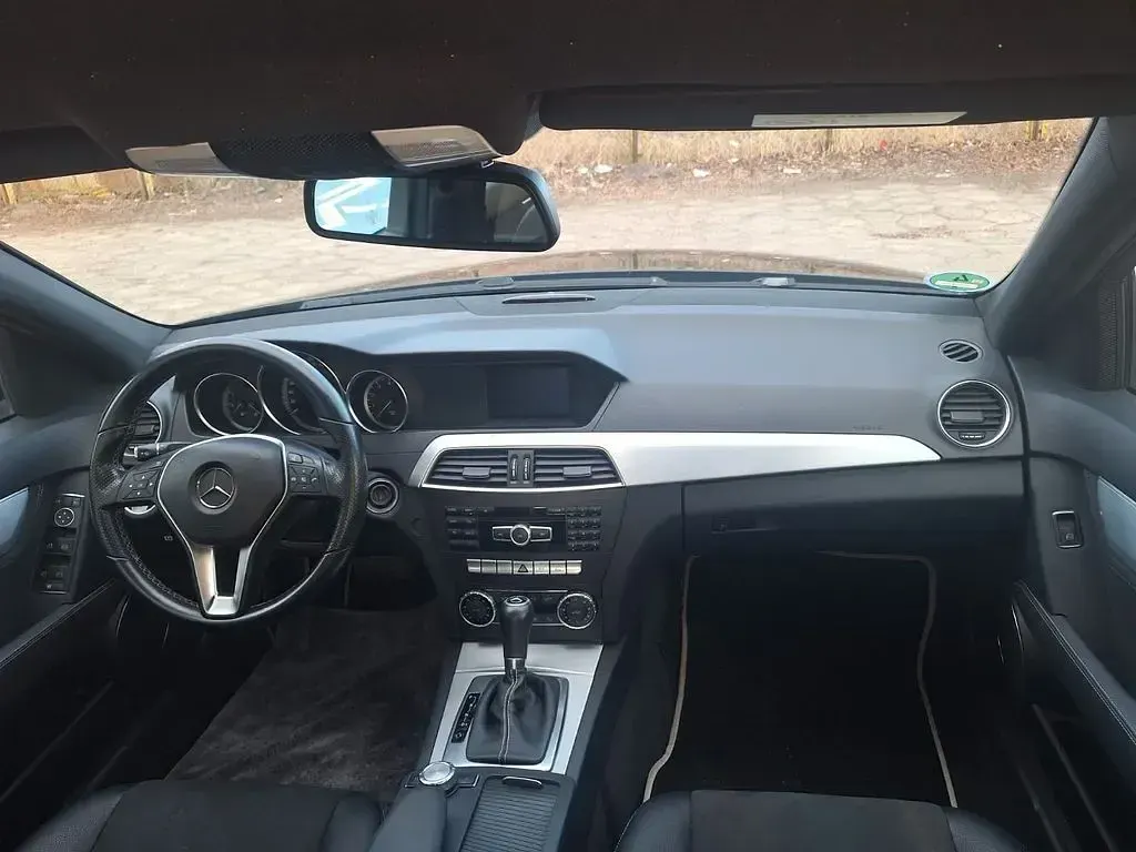 Gebraucht Mercedes C200 AMG 184 PS (135 kW) 2014 Schwarz Limousine