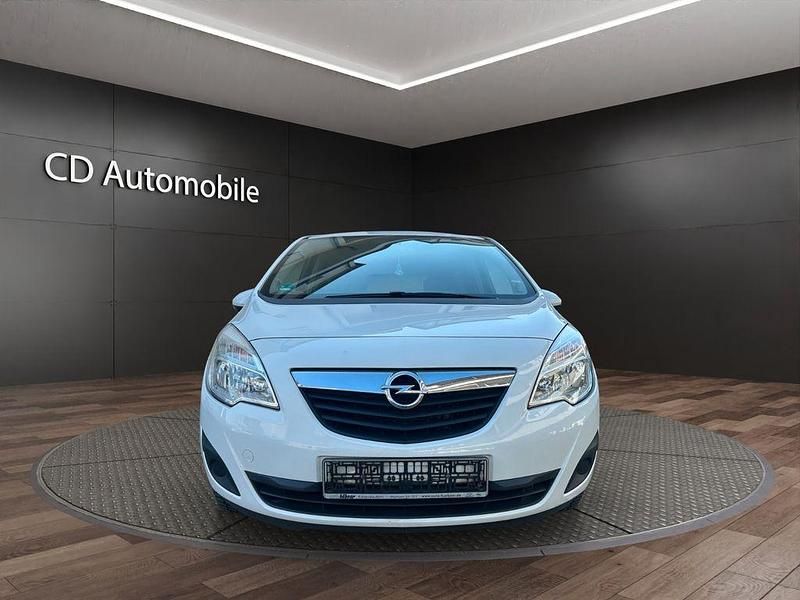 Gebraucht Opel Meriva Design Edition 120 PS (88 kW) 2011 Silber Van / Kleinbus