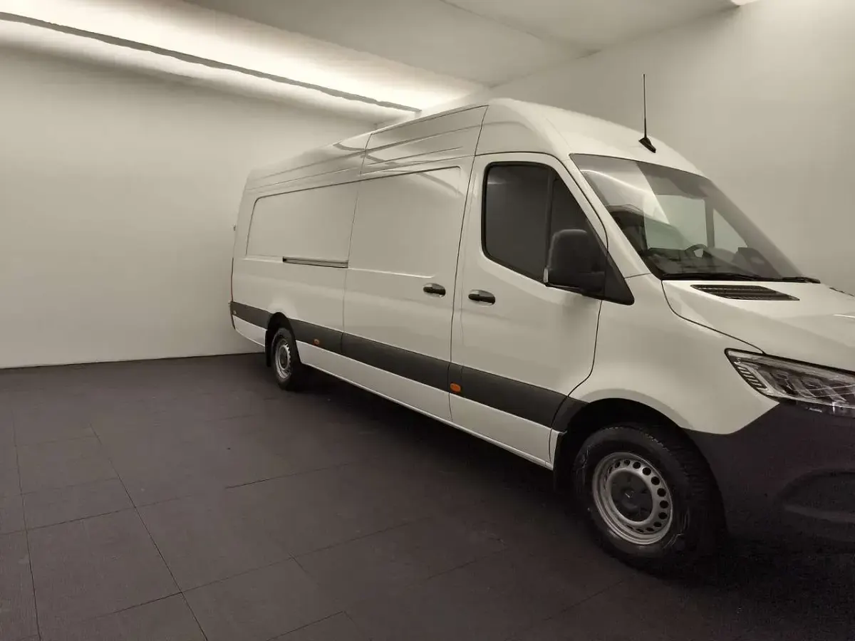 Occasion Mercedes Sprinter 190 ch (139 kW) 2026 Blanc Van