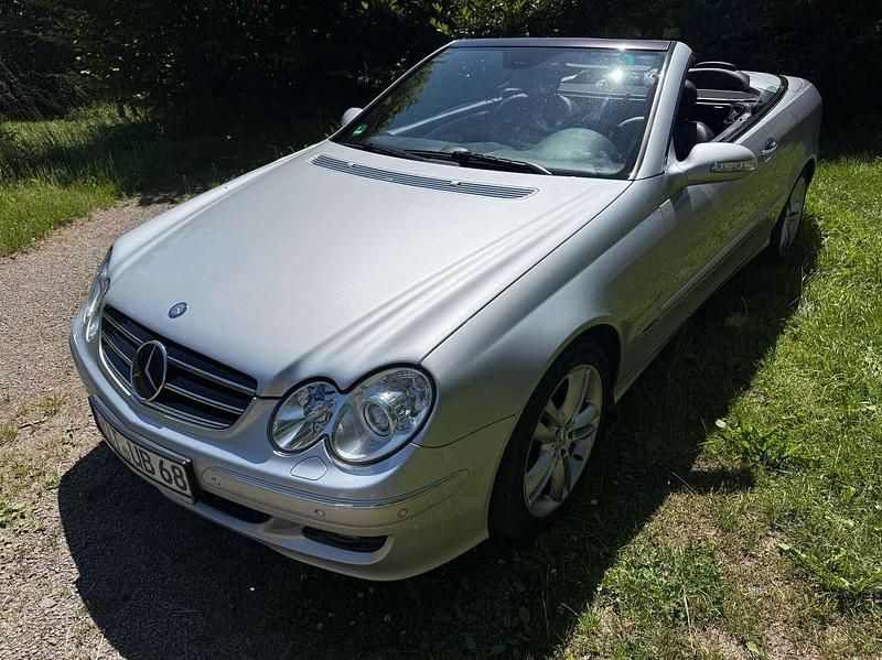 Gebraucht Mercedes CLK350 272 PS (200 kW) 2006 Iridiumsilber  metalliclack Cabrio