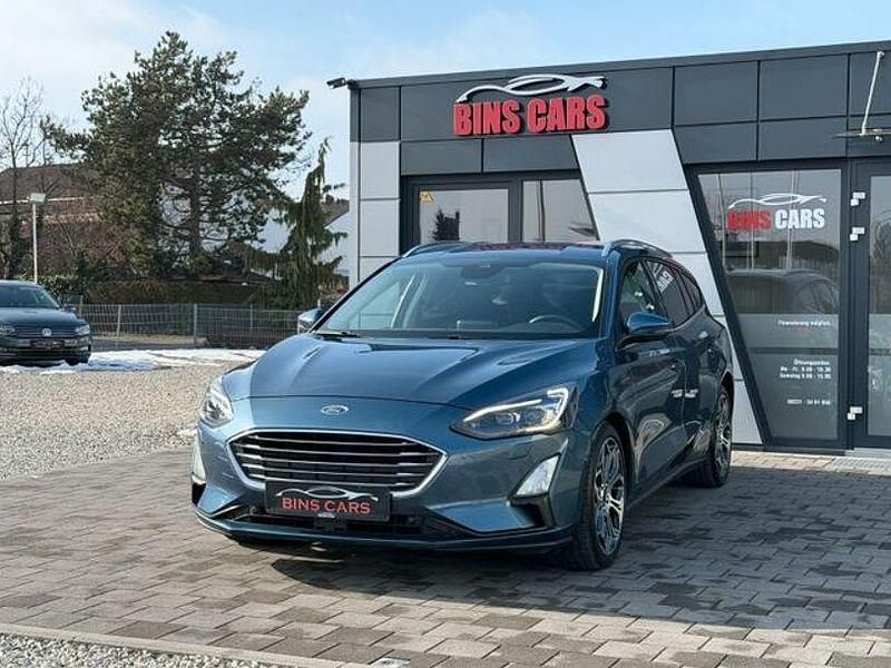 Gebraucht Ford Focus Titanium 150 PS (110 kW) 2019 Blau Kombi