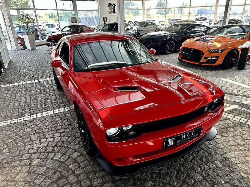 Gebraucht Dodge Challenger SXT 309 PS (227 kW) 2023 Rot Coupé