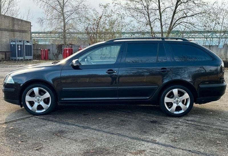 Gebraucht Skoda Octavia Elegance 102 PS (75 kW) 2005 Schwarz Kombi
