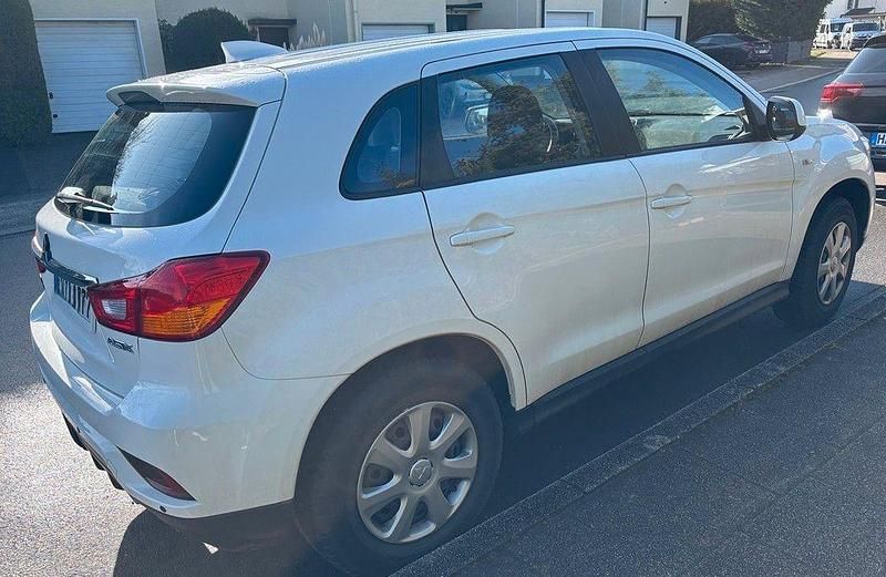 Gebraucht Mitsubishi ASX 117 PS (86 kW) 2018 Weiß SUV