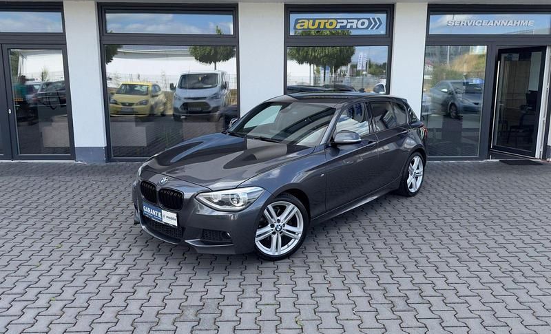 Grau Gebraucht 2015 BMW 120 M Sport Kleinwagen | 14.900 € (Fairer Preis) - Bild 1/4