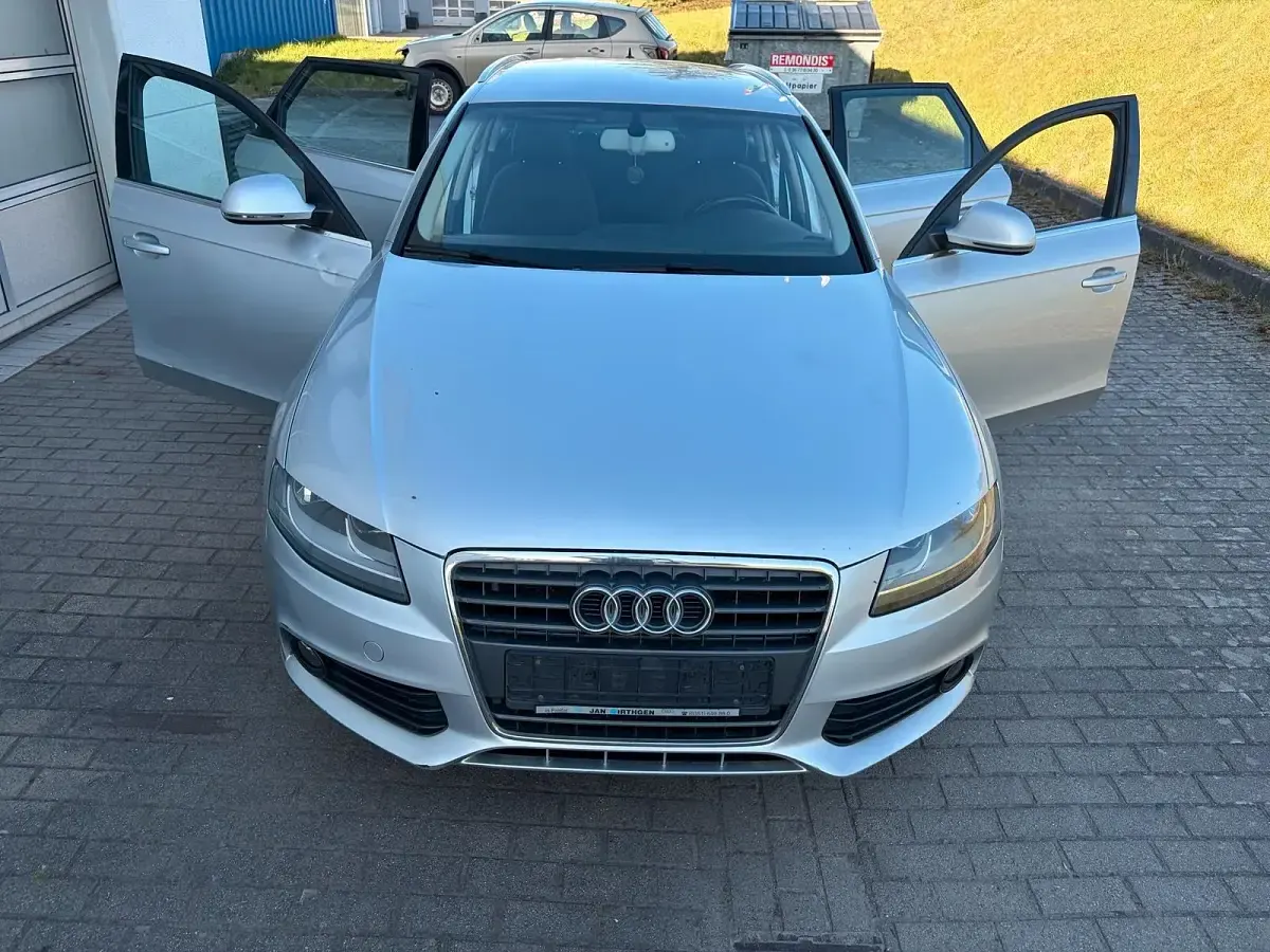 Gebraucht Audi A4 160 PS (117 kW) 2008 Silber Limousine