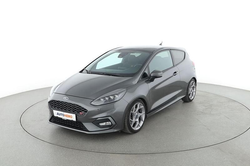 Grau Gebraucht 2019 Ford Fiesta ST Kleinwagen | 17.370 € (Fairer Preis) - Bild 1/3