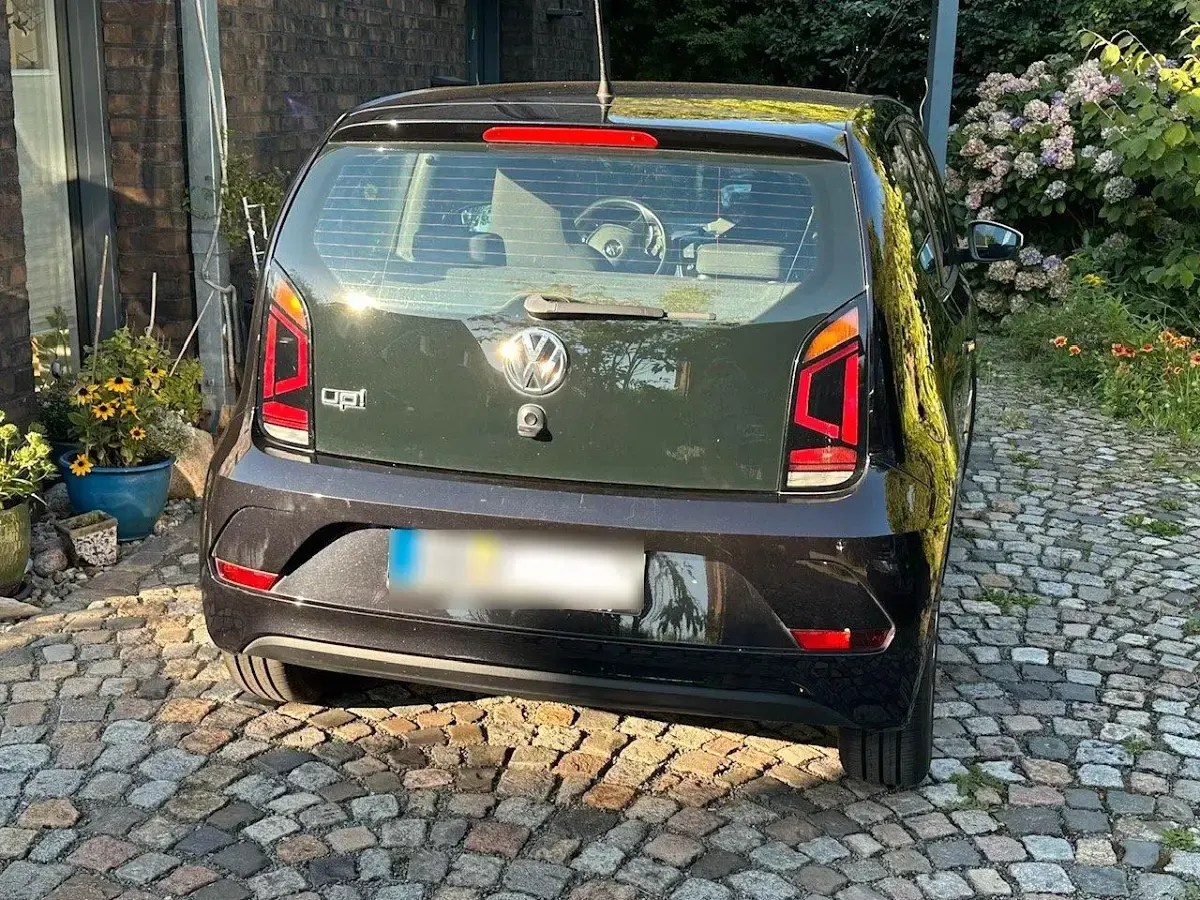 Gebraucht VW up! CLUB 60 PS (44 kW) 2016 Schwarz Kleinwagen