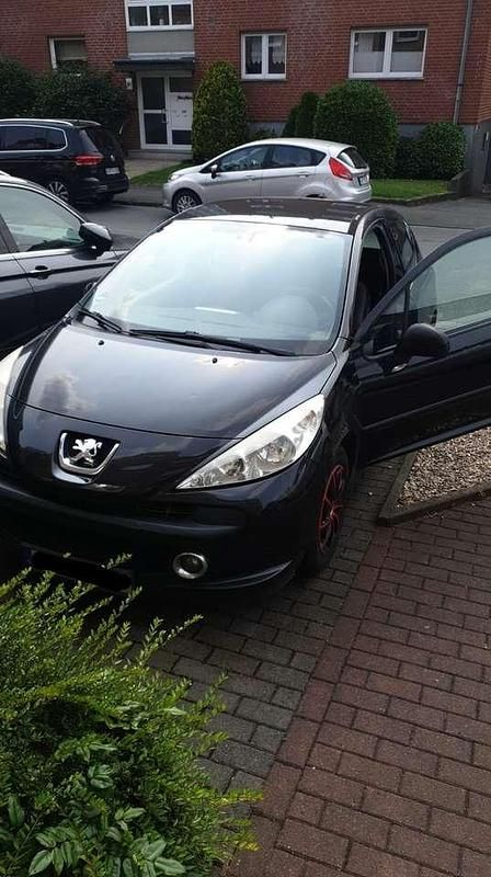 Schwarz Gebraucht 2008 Peugeot 207 Filou Limousine | 800 € (Superpreis) - Bild 1/4