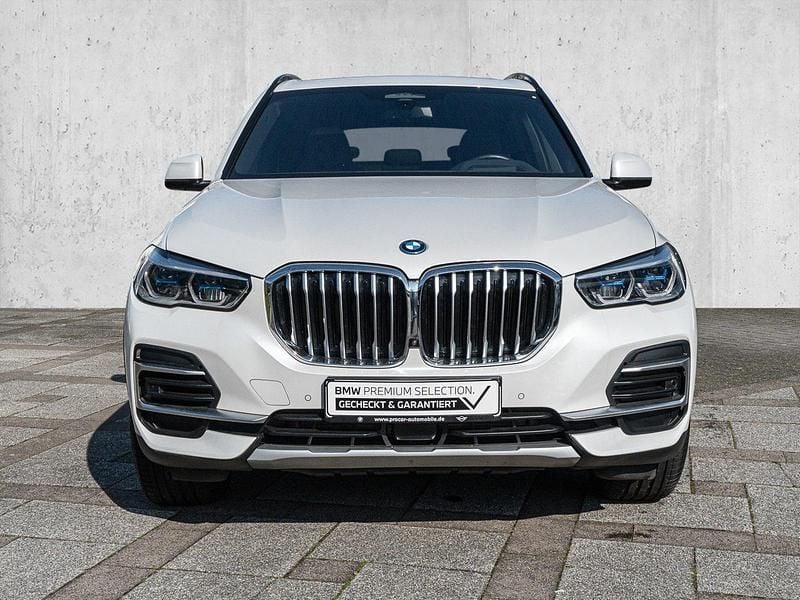 Gebraucht BMW X5 xLine 394 PS (289 kW) 2023 Mineralweiss SUV