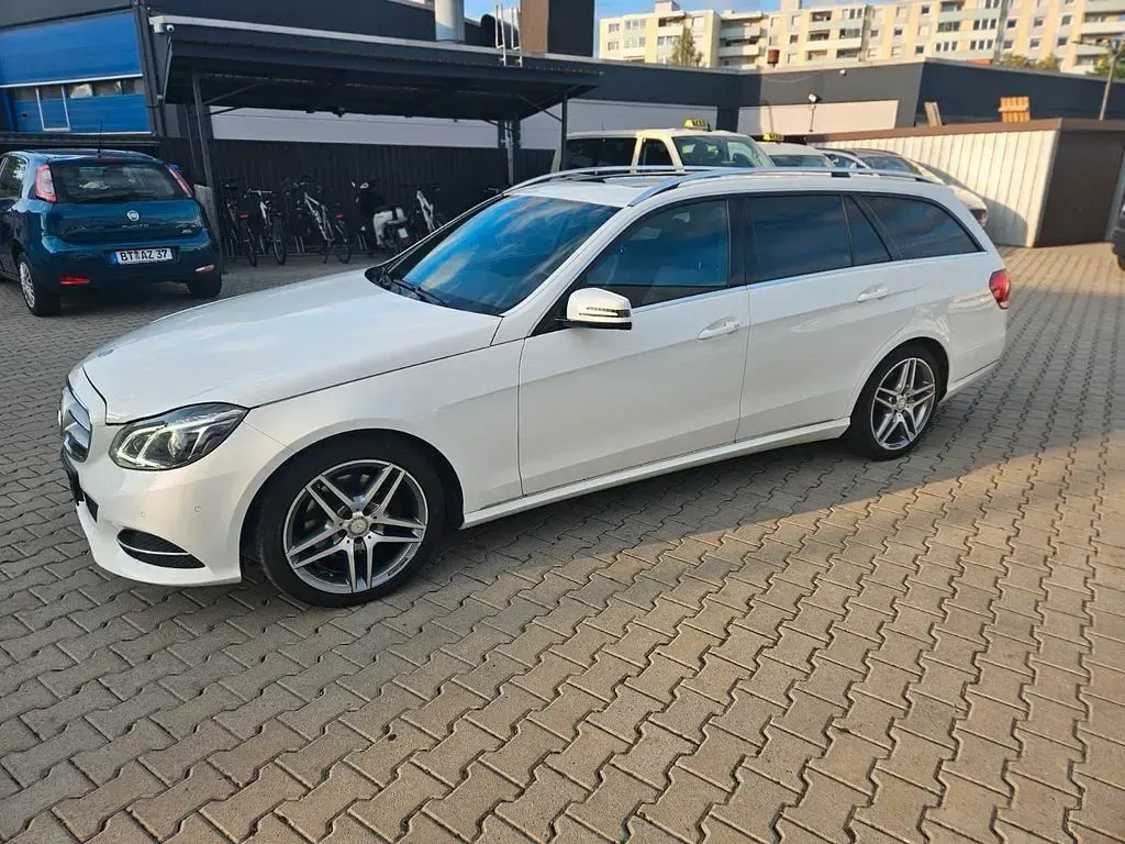 Gebraucht Mercedes E350 258 PS (189 kW) 2016 Weiß Kombi