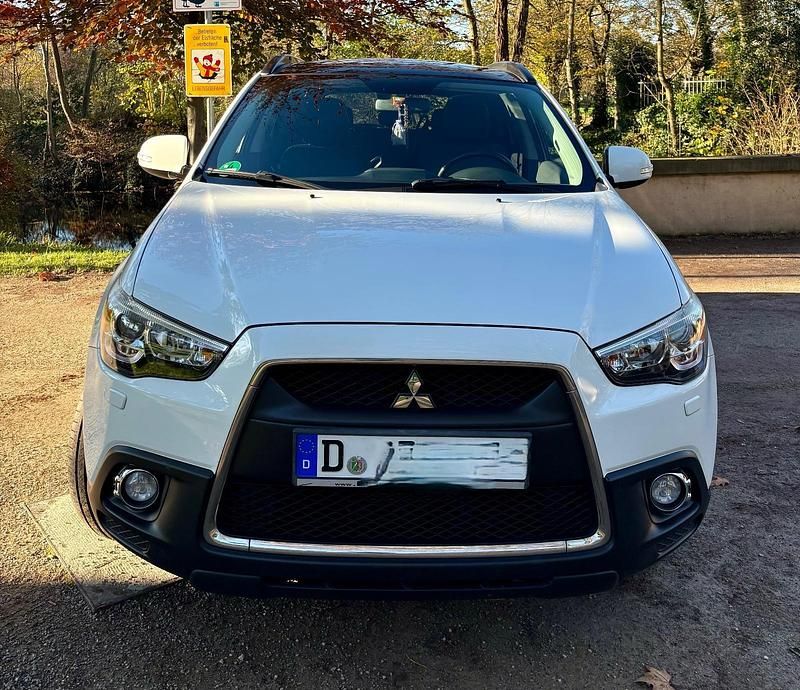 Weiß Gebraucht 2011 Mitsubishi ASX Instyle SUV | 5.888 € (Teuer) - Bild 1/4