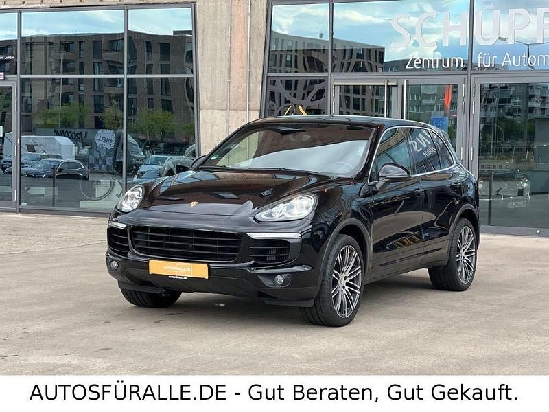 Tiefschwarz Gebraucht 2015 Porsche Cayenne SUV | 39.999 € (Teuer) - Bild 1/3