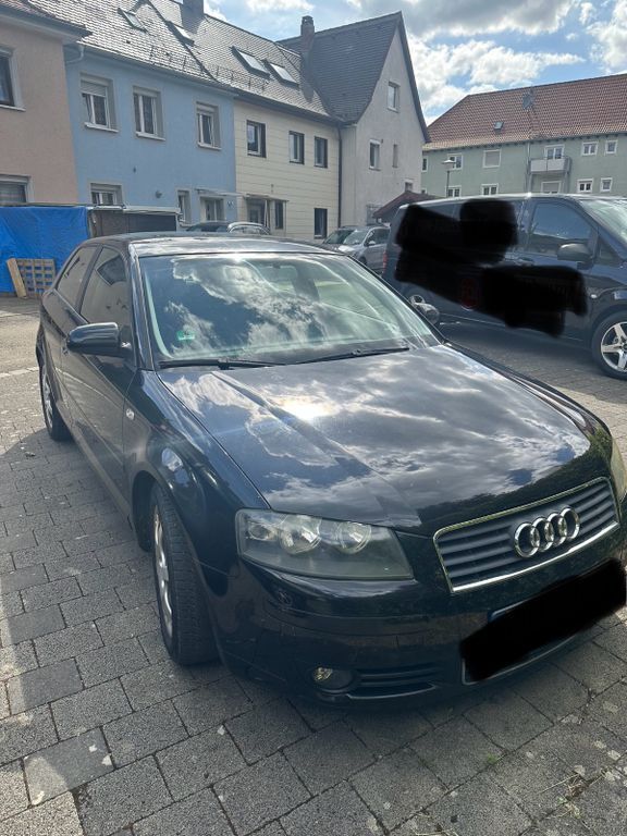 Schwarz Gebraucht 2003 Audi A3 Ambiente Limousine | 2.000 € (Fairer Preis) - Bild 1/4
