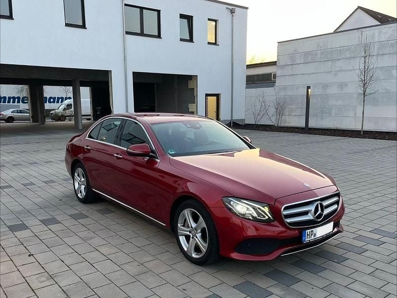 Gebraucht Mercedes E400 333 PS (244 kW) 2016 Rot Limousine