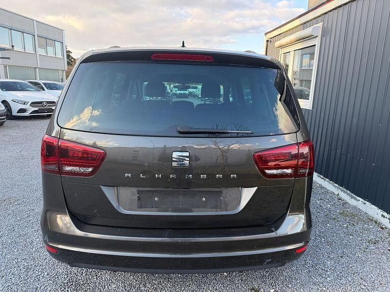Gebraucht Seat Alhambra Style 150 PS (110 kW) 2016 Braun Van / Kleinbus