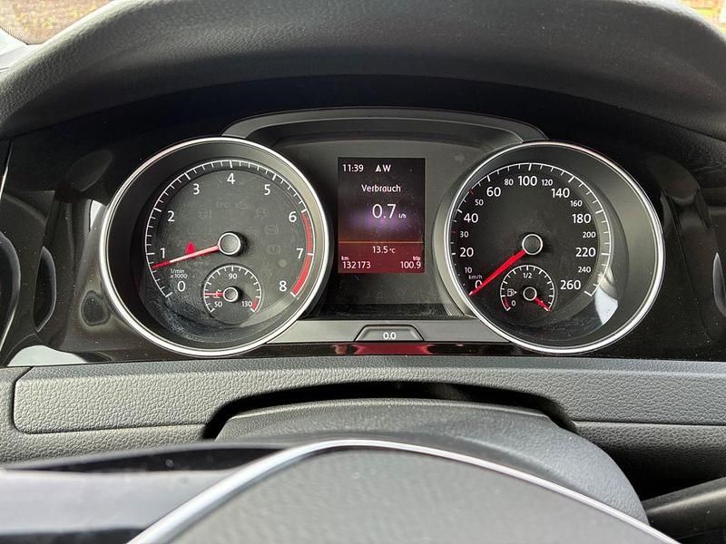 Second-hand VW Golf VII Cup 105 CP (77 kW) 2014 Negru Berlinǎ
