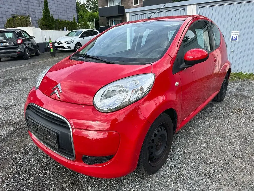 Gebraucht Citroën C1 SELECTION 68 PS (50 kW) 2011 Rot Kleinwagen